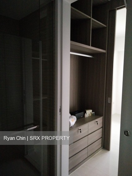 Sky Vue (D20), Condominium #203989341
